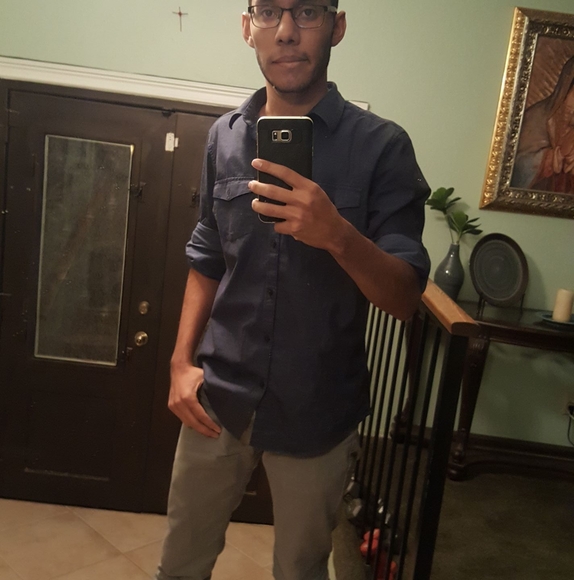 Poshmark profile picture for @ozone